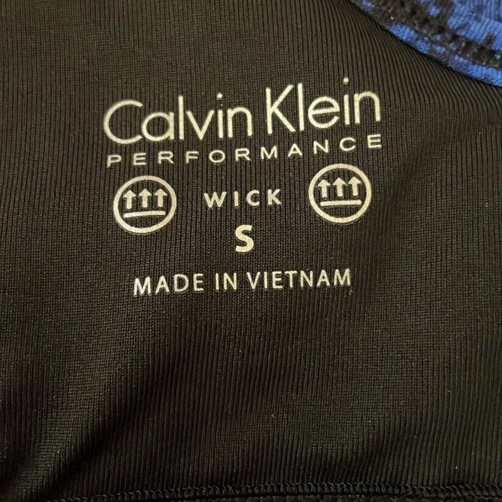 Calvin Klein Sports bra, wicking, SZ SMALL